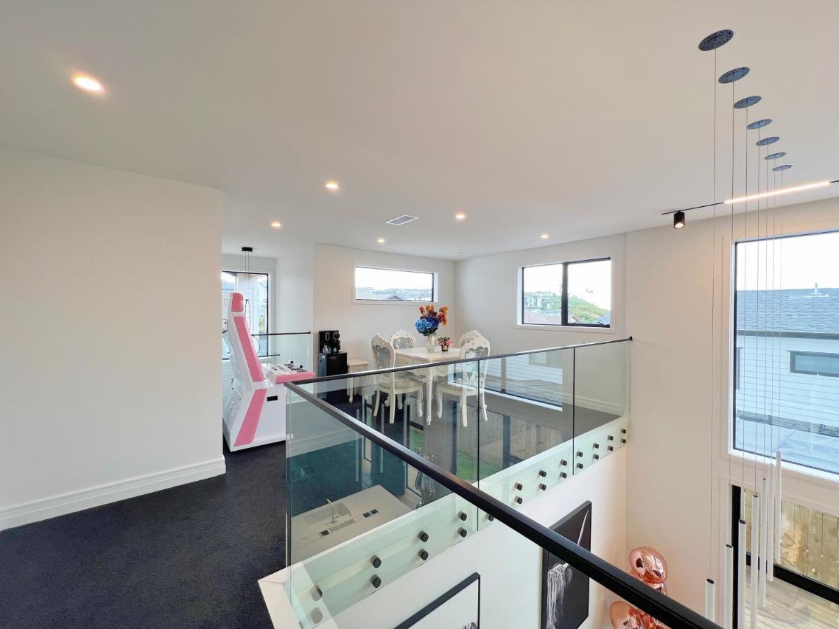 Elegant Beach House In Long Bay Villa Auckland Exterior photo